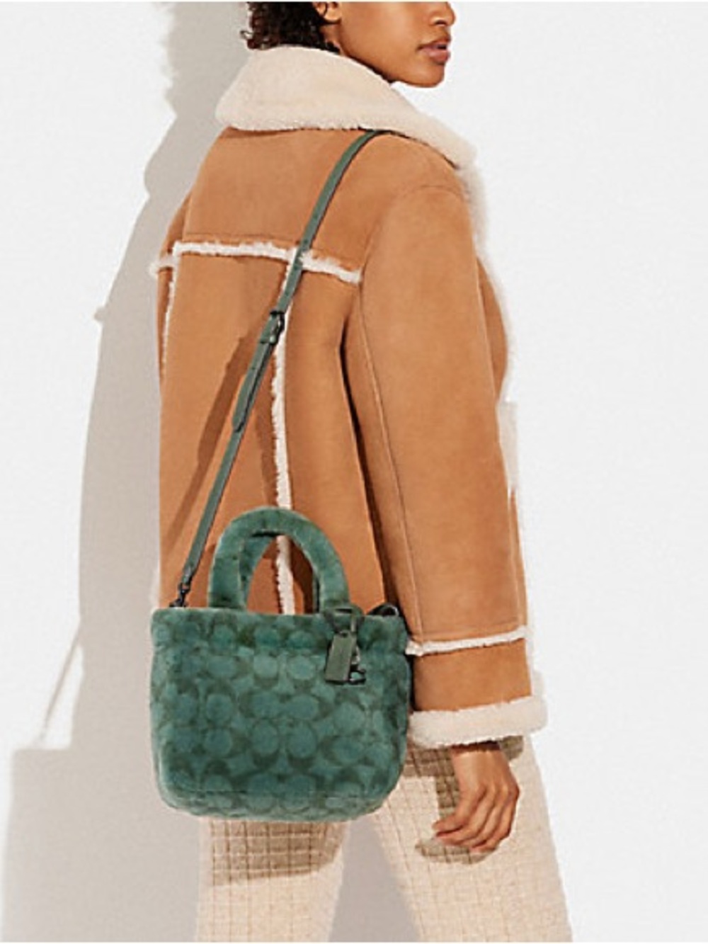 COACH Tote 22 In Signature Shearling Green - Excellent Condition W/ Strap & Dust